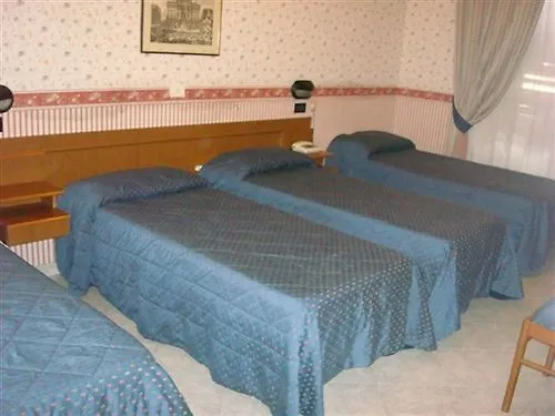 Hotel Orbis Rome 2*,  Italy