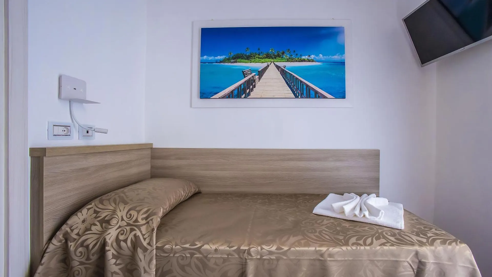 **  Hotel Orbis Rome Italy