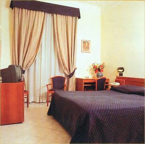 Hotel Orbis Rome 2*,  Italy
